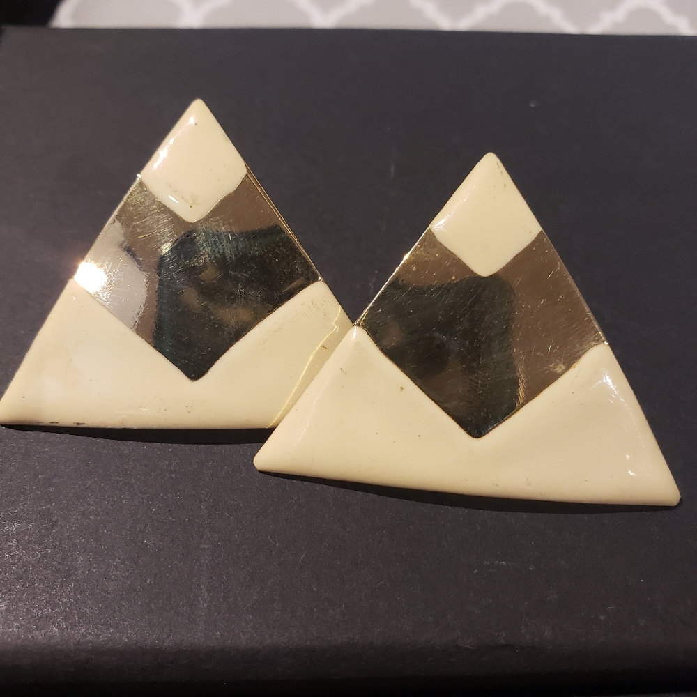 Vintage enamel clip on earrings